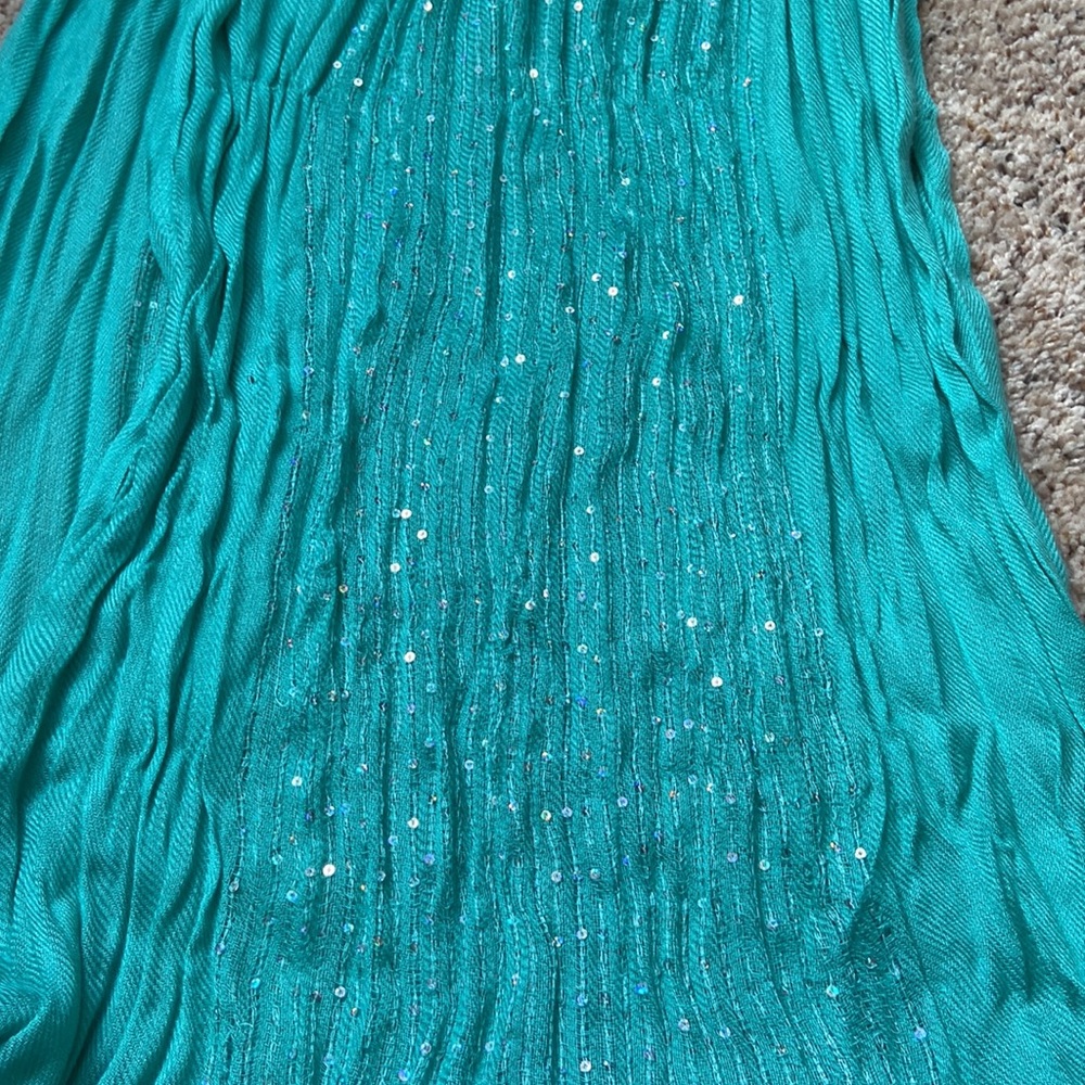 Scarf - Picture 2 of 2